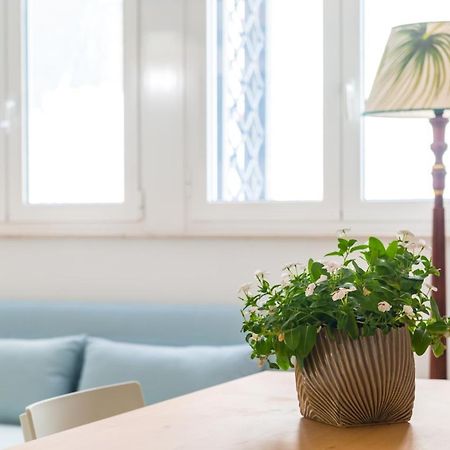 Naiva 2 Apartment Naples Luaran gambar